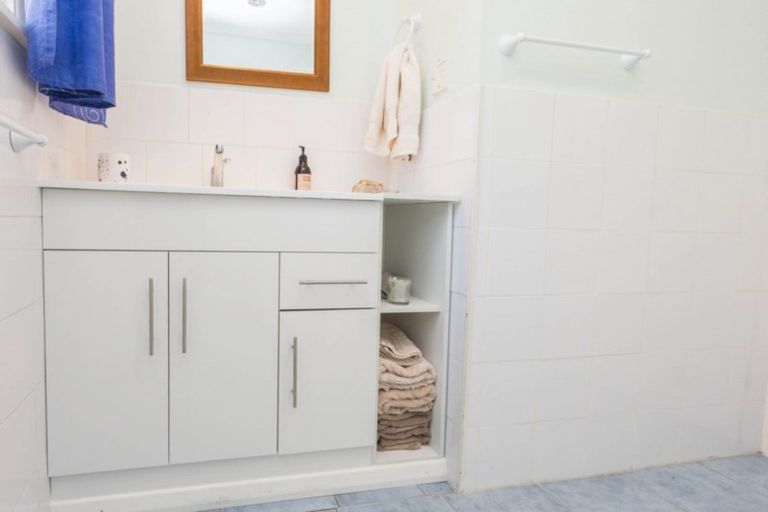 Photo of property in 1/483 Fergusson Drive, Trentham, Upper Hutt, 5018