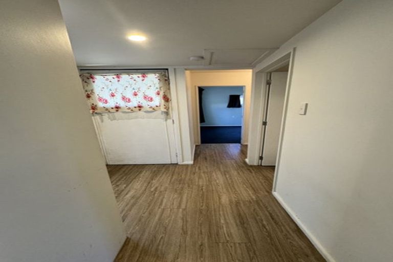 Photo of property in 6 Nortons Road, Avonhead, Christchurch, 8042