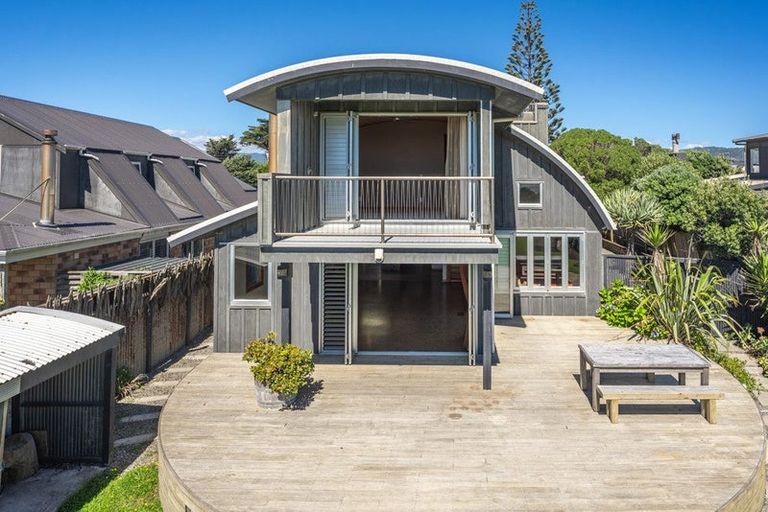 Photo of property in 13 Rodney Avenue, Te Horo Beach, Otaki, 5581