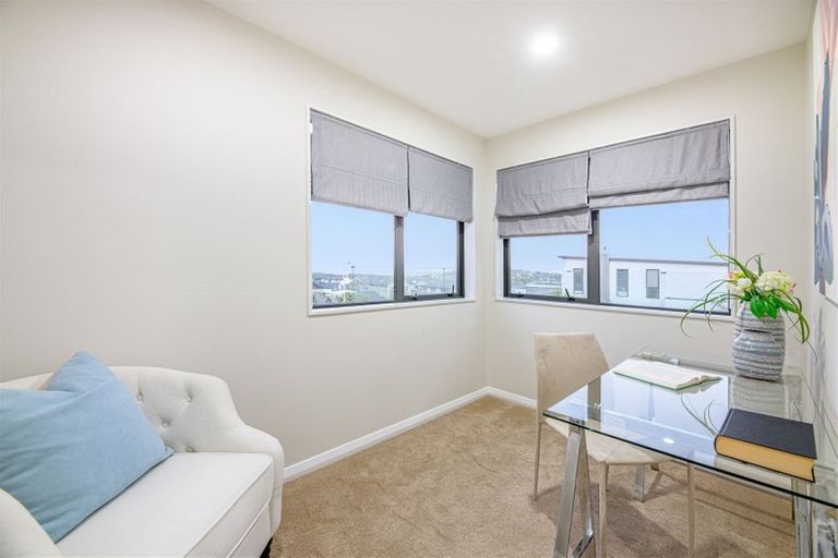 Photo of property in 3 Copper Lane, Long Bay, Auckland, 0630