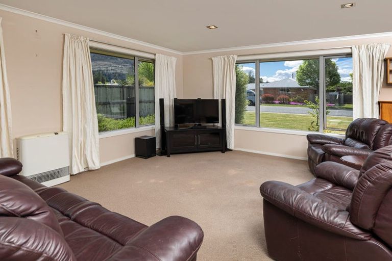 Photo of property in 40 Little Maude Drive, Lake Hawea, Wanaka, 9382