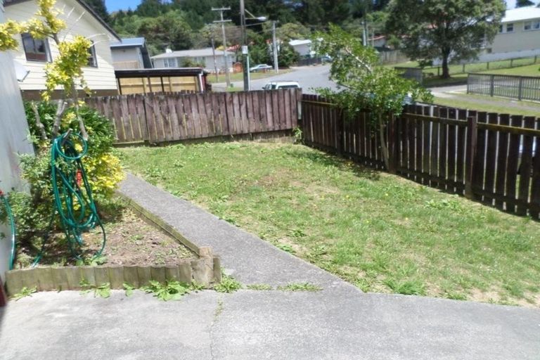 Photo of property in 156 Sievers Grove, Cannons Creek, Porirua, 5024