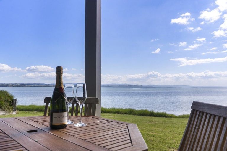 Photo of property in 89a Torkar Road, Clarks Beach, 2122