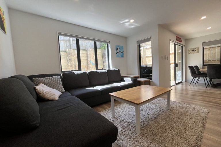 Photo of property in 5/38 Manuka Road, Glenfield, Auckland, 0629