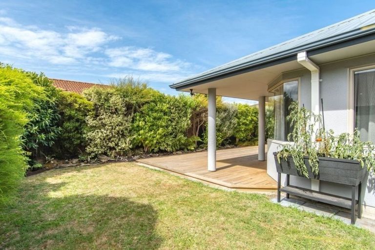 Photo of property in 69 Dalton Drive, Papamoa Beach, Papamoa, 3118