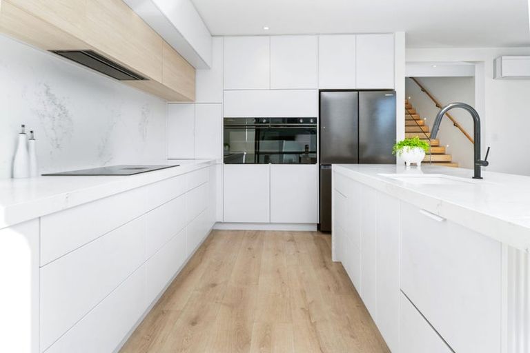 Photo of property in 10a Memorial Avenue, Ilam, Christchurch, 8053