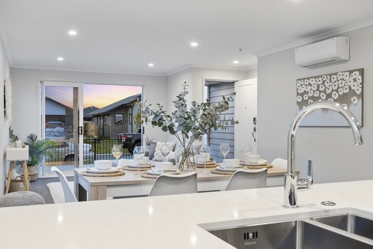 Photo of property in 16 Te Wharo Drive, Papamoa, 3118