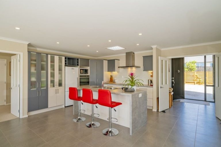 Photo of property in 7 Roseberry Place, Whitianga, 3510