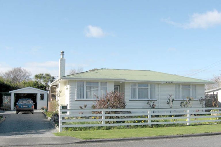 Photo of property in 41 East Street, Greytown, 5712