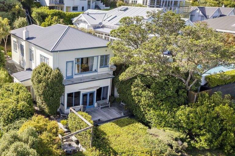 Photo of property in 38 The Crescent, Roseneath, Wellington, 6011