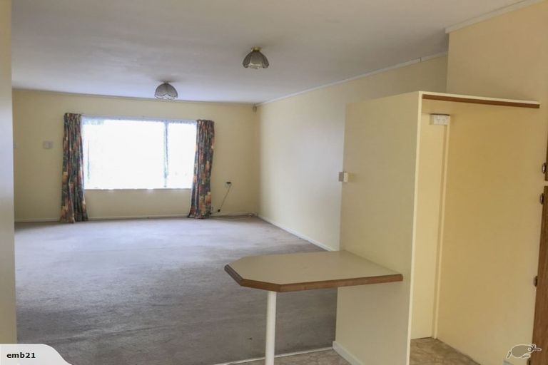 Photo of property in 46 Guadeloupe Crescent, Grenada Village, Wellington, 6037