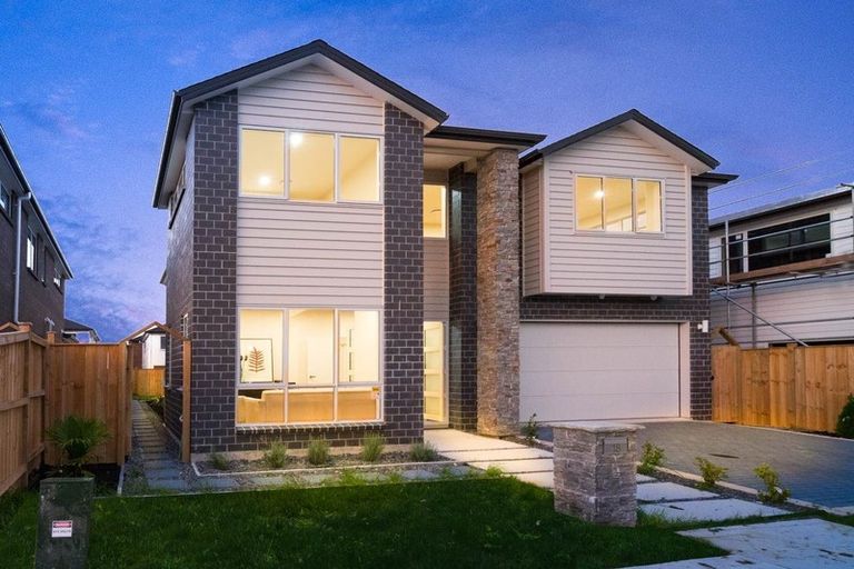 Photo of property in 18 Eastfield Avenue, Flat Bush, Auckland, 2019