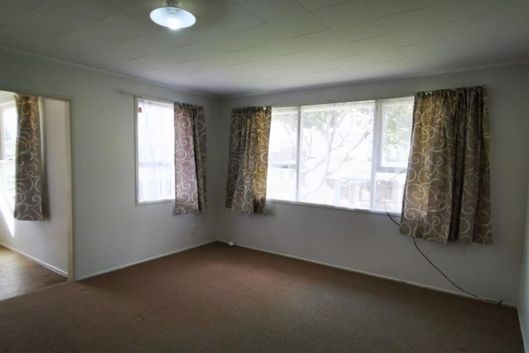 Photo of property in 27 Zelda Avenue, Clover Park, Auckland, 2023