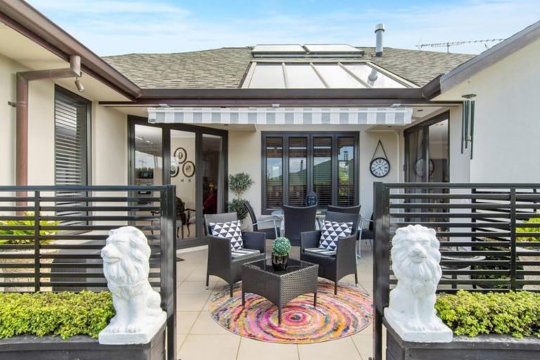 Photo of property in 28 Woodleigh Place, Ohauiti, Tauranga, 3112