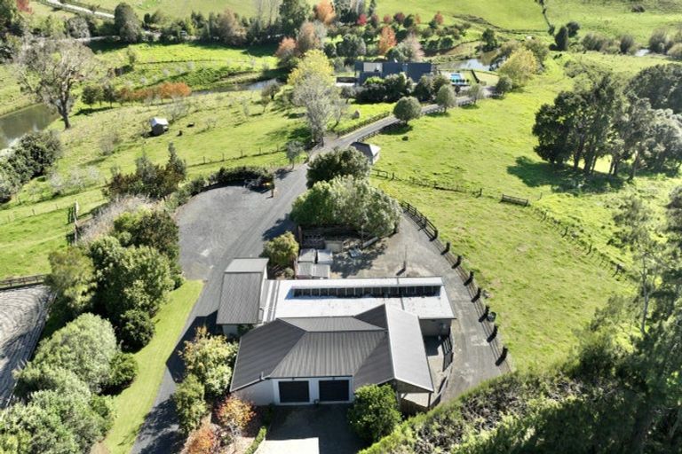 Photo of property in 333 Tuhimata Road, Paerata, Drury, 2578