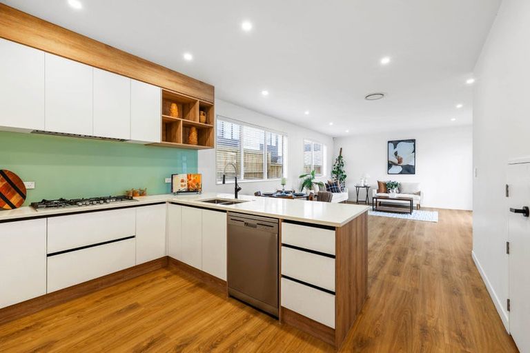 Photo of property in 25b Tudor Road, Henderson, Auckland, 0610