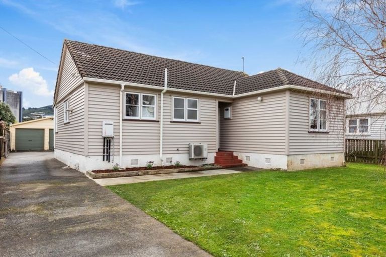 Photo of property in 17 Taita Drive, Boulcott, Lower Hutt, 5011