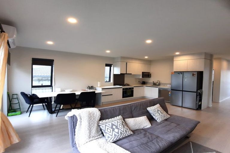 Photo of property in 69b Astley Avenue, New Lynn, Auckland, 0600