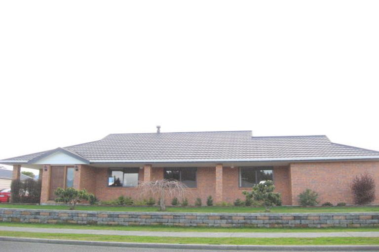 Photo of property in 7 Govan Drive, Te Anau, 9600