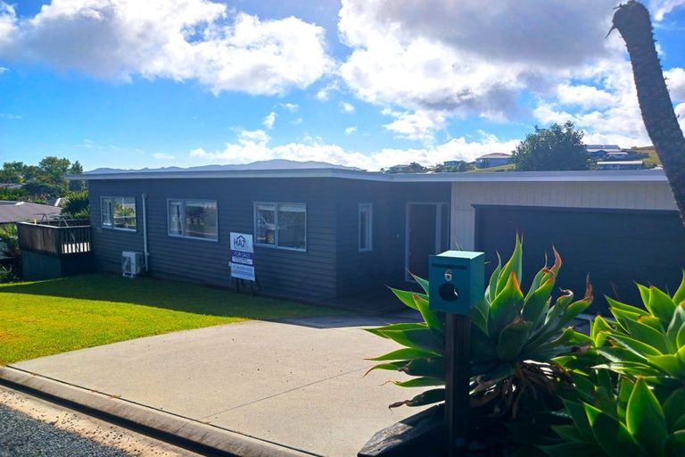 Photo of property in 6 Protea Drive, Cable Bay, 0420