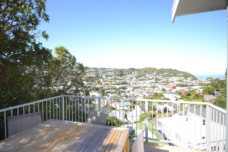 Photo of property in 12c Freeling Street, Island Bay, Wellington, 6023