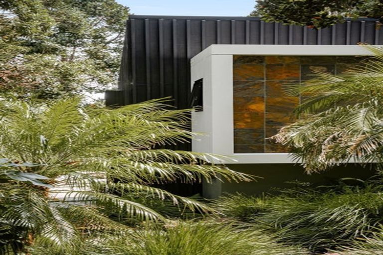 Photo of property in 34 Arapito Road, Titirangi, Auckland, 0604