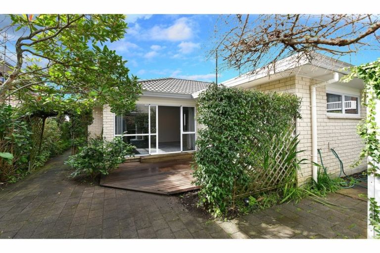 Photo of property in 2/448 Hibiscus Coast Highway, Orewa, 0931