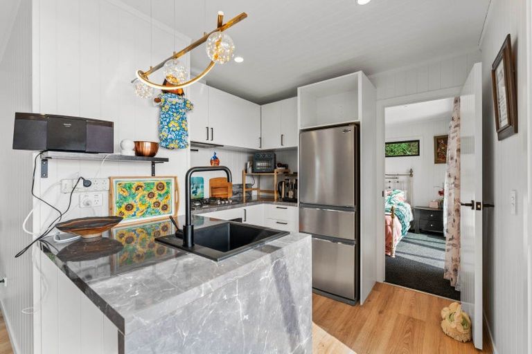 Photo of property in 29 Parawera Drive, Acacia Bay, Taupo, 3330