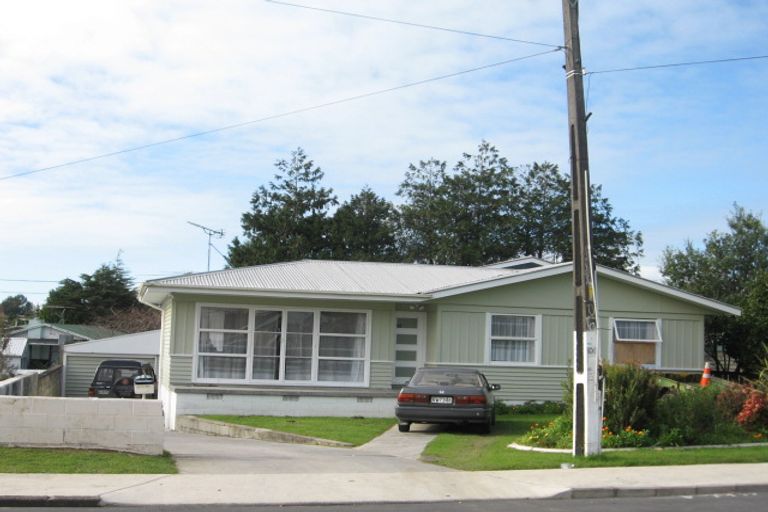 Photo of property in 36 Eddowes Street, Manurewa, Auckland, 2102