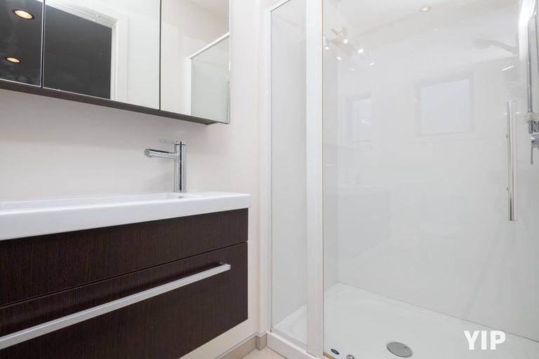 Photo of property in 21 Comber Place, Johnsonville, Wellington, 6037