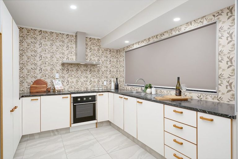 Photo of property in 2/27 Rata Street, New Lynn, Auckland, 0600