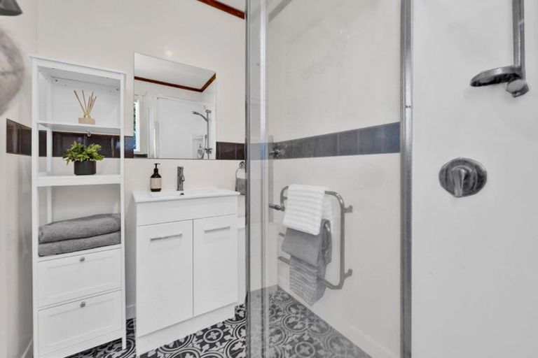 Photo of property in 44 Upjohn Street, Brooklands, New Plymouth, 4310