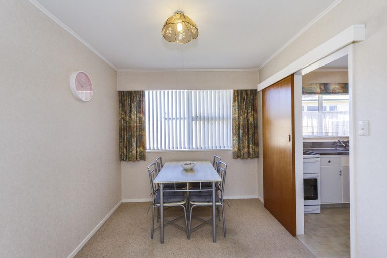 Photo of property in 1/28 Wood Street, Takaro, Palmerston North, 4410