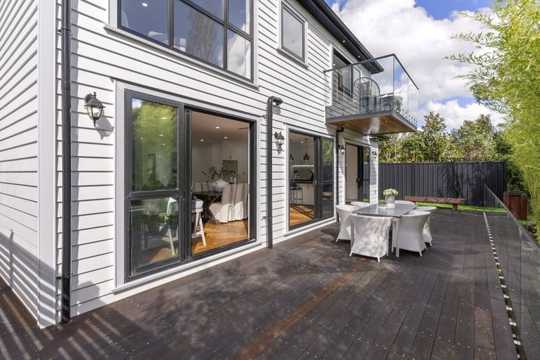 Photo of property in 10b Stratford Avenue, Milford, Auckland, 0620