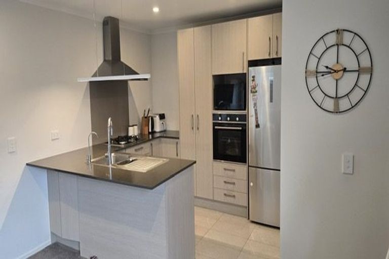 Photo of property in 10 Kutukutu Street, Takanini, 2112