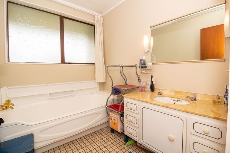 Photo of property in 40 Brougham Street, Westport, 7825