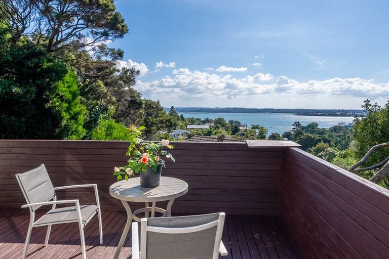 Photo of property in 43b Island Bay Road, Beach Haven, Auckland, 0626