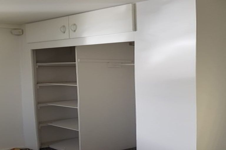 Photo of property in 1/46 View Road, Henderson, Auckland, 0612