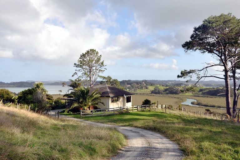 Photo of property in 166 Miller Way, Mahurangi East, Warkworth, 0982