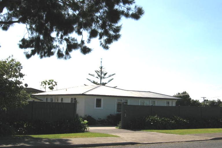 Photo of property in 3 Law Street, Torbay, Auckland, 0630
