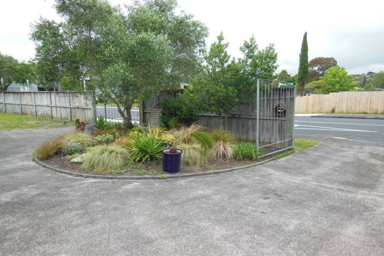 Photo of property in 80 Hellyers Street, Birkdale, Auckland, 0626