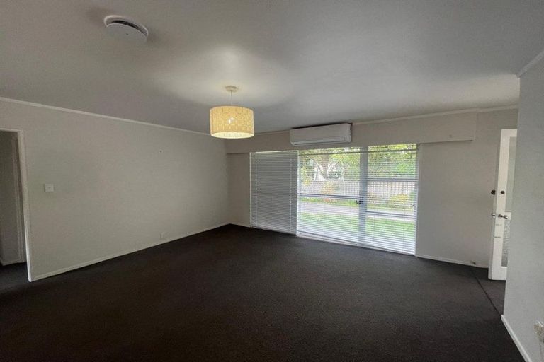 Photo of property in 1/18 Kashmir Road, Glen Eden, Auckland, 0602
