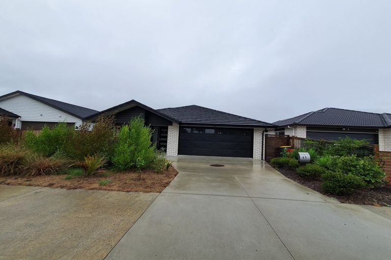 Photo of property in 65 Nobilo Road, Kumeu, 0810