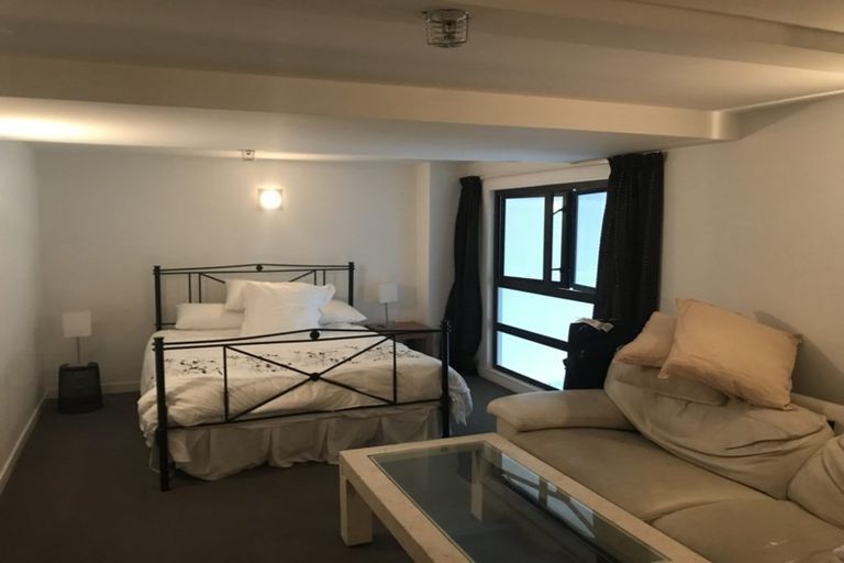 Photo of property in Augusta Apartments, 10/254 Willis Street, Te Aro, Wellington, 6011