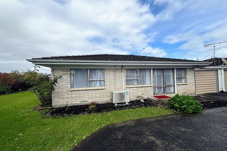 Photo of property in 1/13 Royal Arch Place, Rosehill, Papakura, 2113