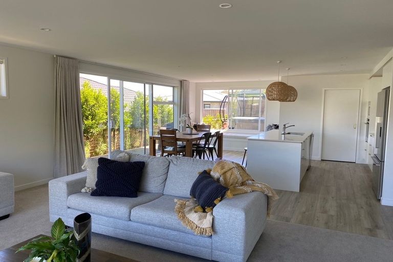 Photo of property in 92 Whakaturou Crescent, Pyes Pa, Tauranga, 3112