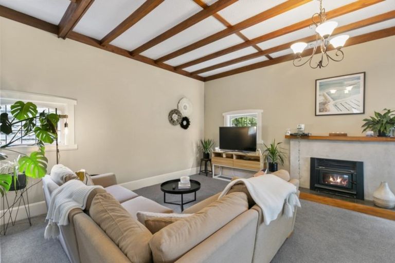 Photo of property in 15 Flers Street, Karori, Wellington, 6012