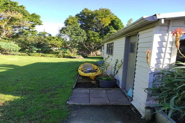 Photo of property in 14 Gurnard Road, Stillwater, Silverdale, 0993