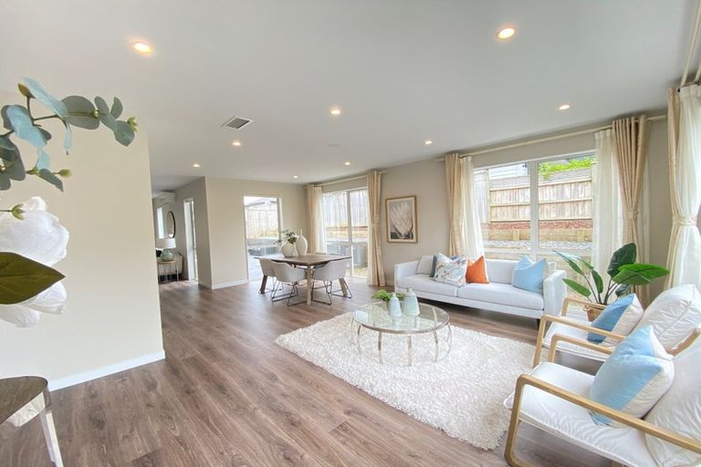 Photo of property in 24 Mackay Drive, Greenhithe, Auckland, 0632