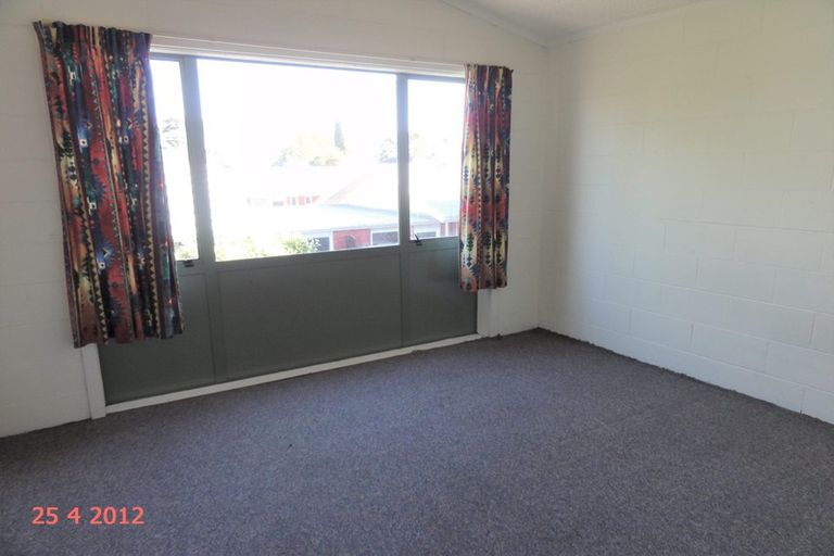 Photo of property in 8/267 Pages Road, Wainoni, Christchurch, 8061